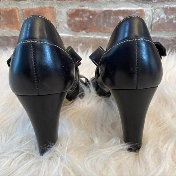 Talbots Black Leather Sandals, Size 8.5B - Picture 5 of 13